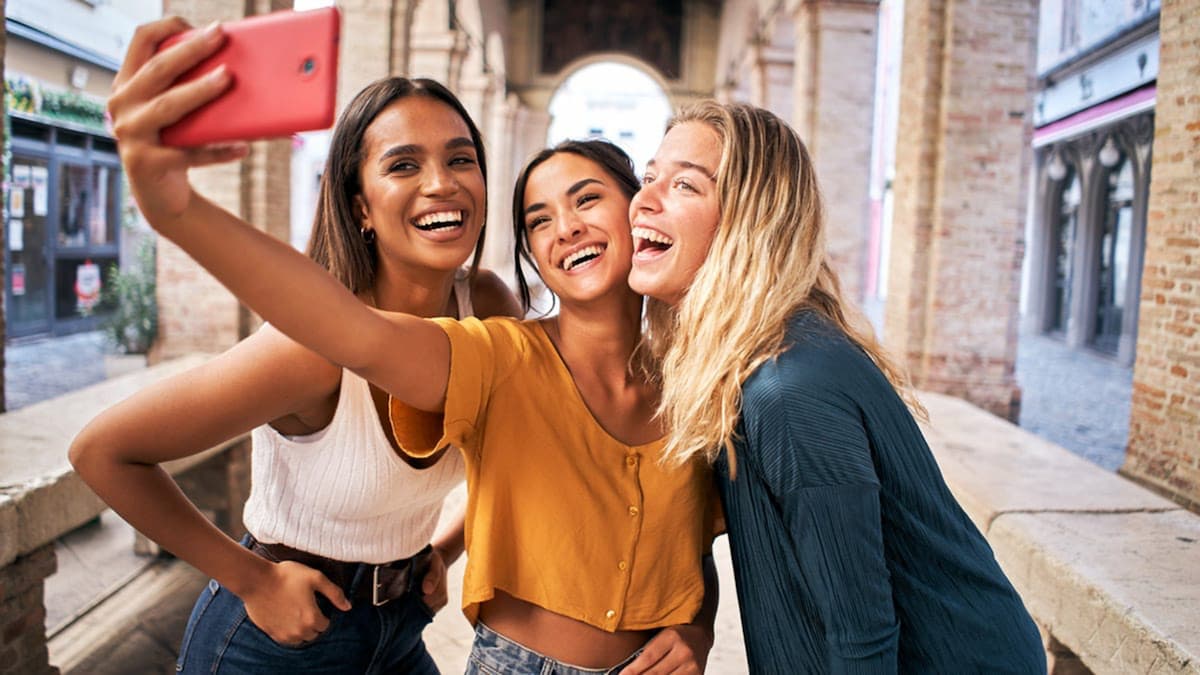 Viajar sozinho ou acompanhado Viajar sozinho ou acompanhado