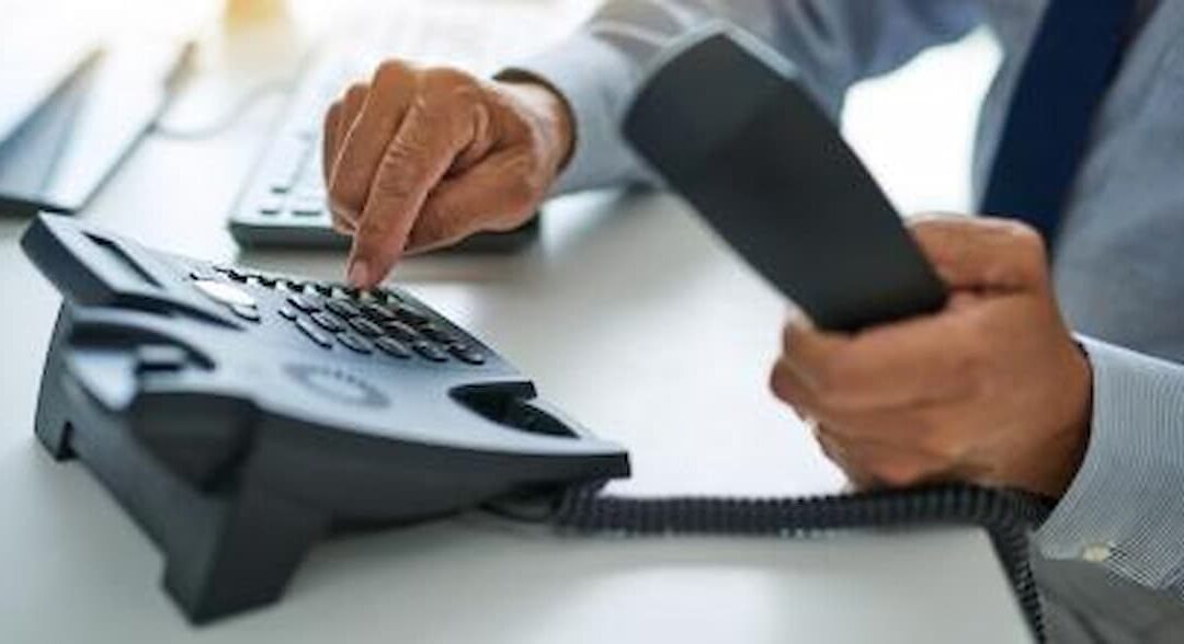 Golpes no Turismo Digital Falsos Contatos em Canais Oficiais (E-mail, WhatsApp, Chat)