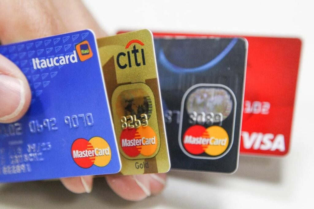 Cartões Clonados no Exterior Como Evitar Fraudes e Grandes Prejuízos