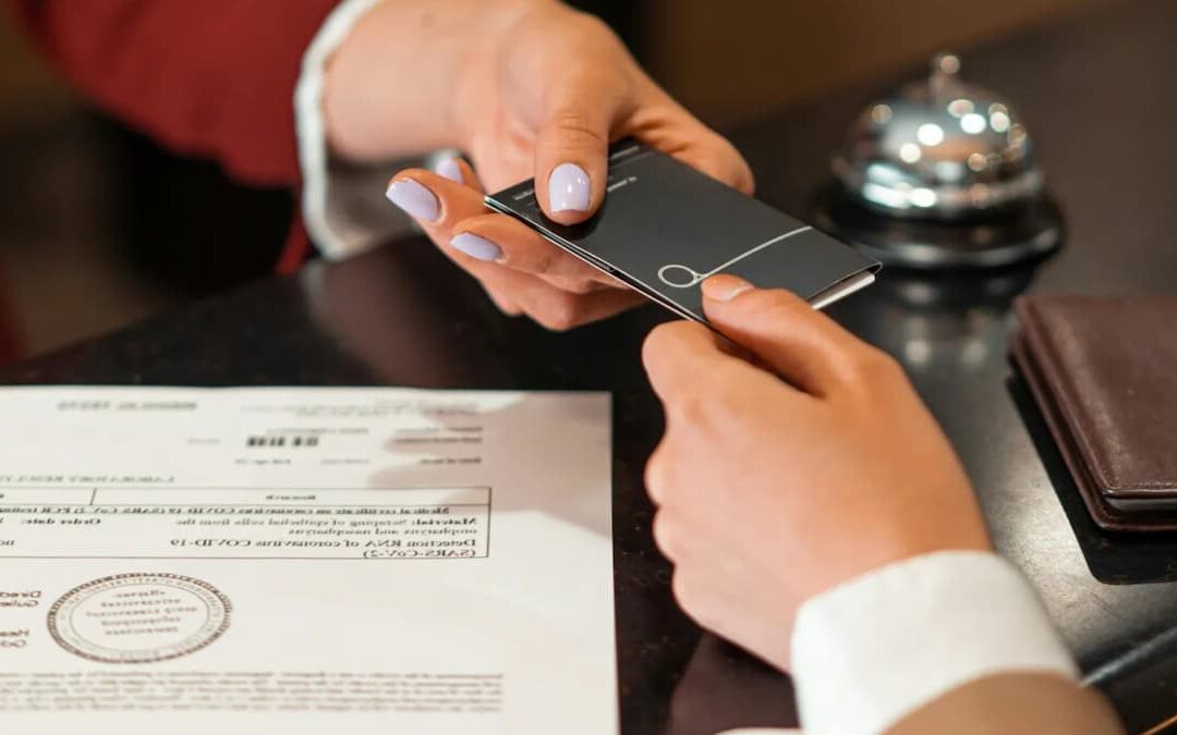 O Custo Real da Conveniência: Como as Taxas Ocultas Impactam sua Reserva Online